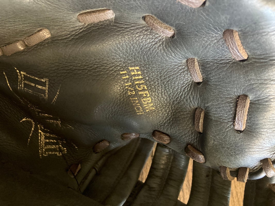 Left Hand Throw Baseball Gloves & Mitts New and Used on SidelineSwap