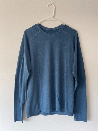 Lululemon Large Men's Long Sleeve Shirt
