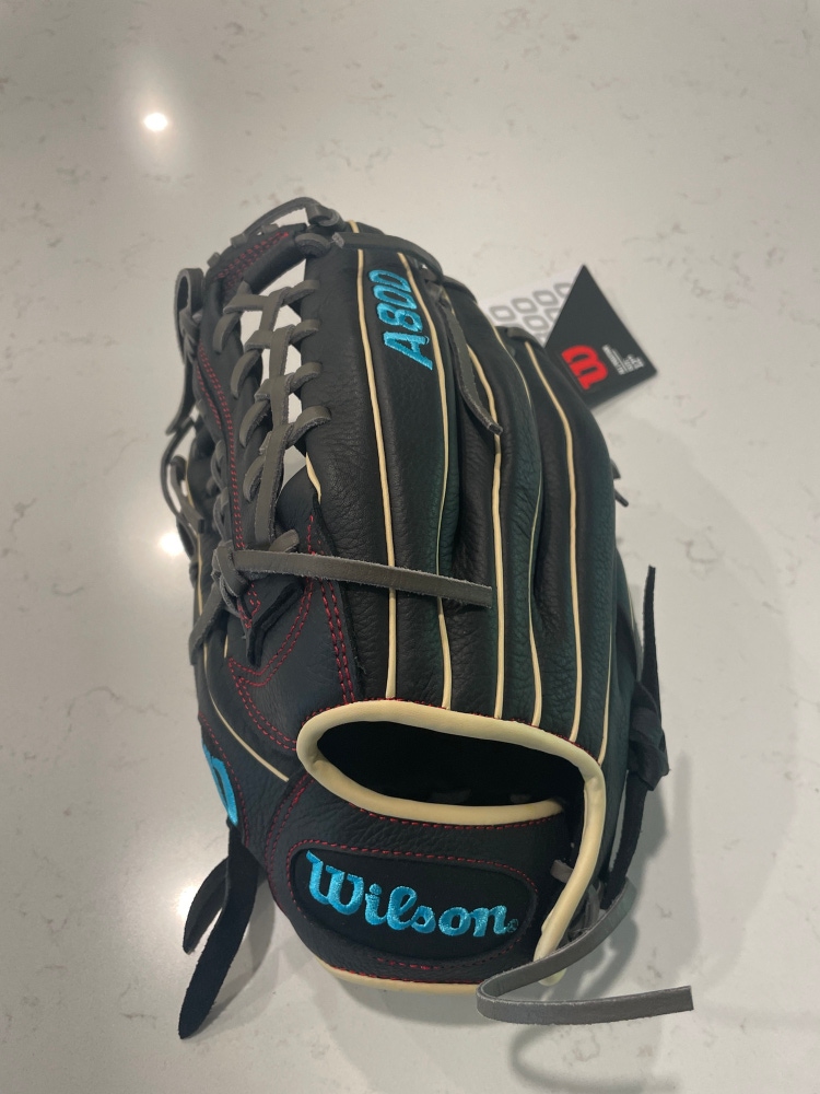 NEW LHT Wilson 12" A800 Baseball Glove