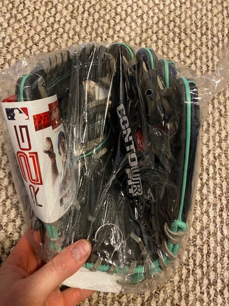 New Right Hand Throw Rawlings Heart of the Hide Baseball Glove 11.5"
