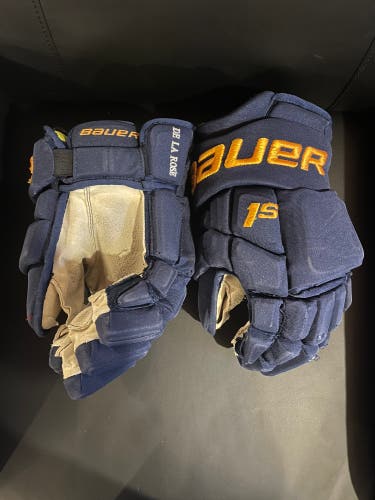 Navy St. Louis Blues Bauer Supreme 1S Hockey Gloves 14" Pro Stock de la Rose