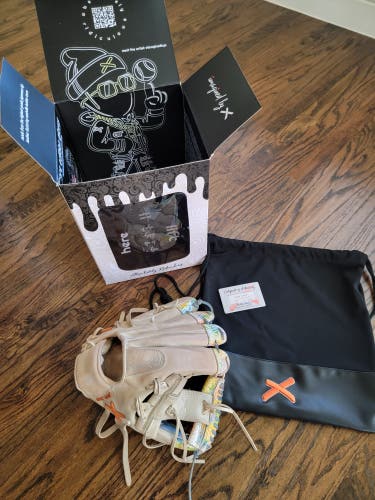 Used 2022 Absolutely Ridiculous Rare Snowcone Glove12"