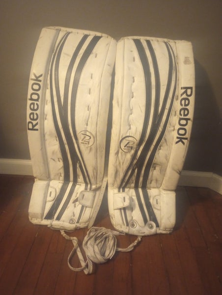 Used 30" Reebok Premier 4 18K Goalie Leg Pads