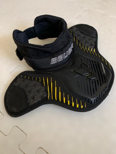 Bauer Supreme JR Goalie Neck Guard