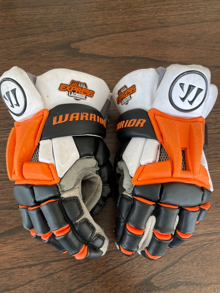 Used Warrior Medium Burn XP Lacrosse Gloves