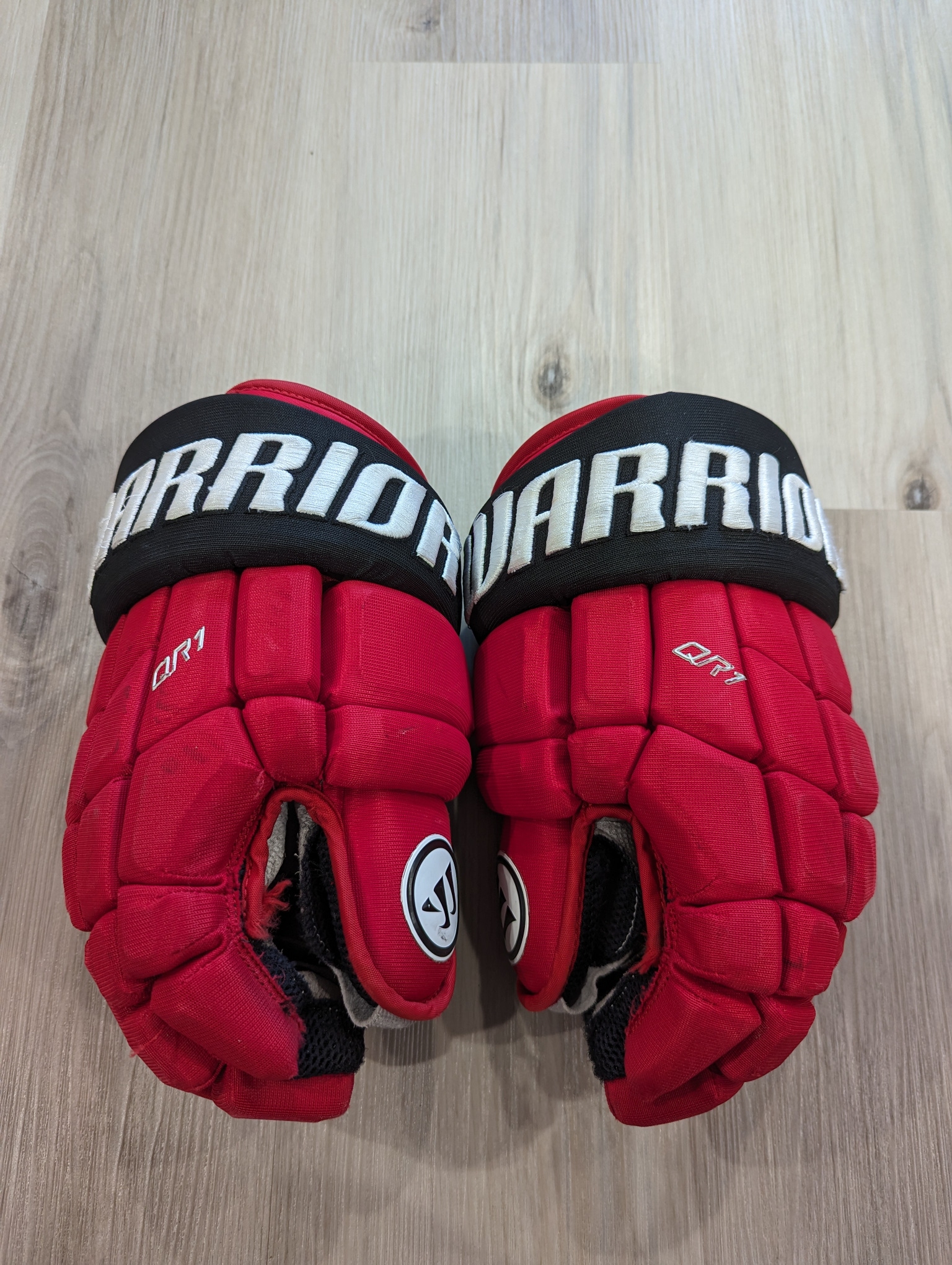 Warrior Covert QR1 Gloves 14" Pro Stock New Jersey Devils Egor Yakovlev
