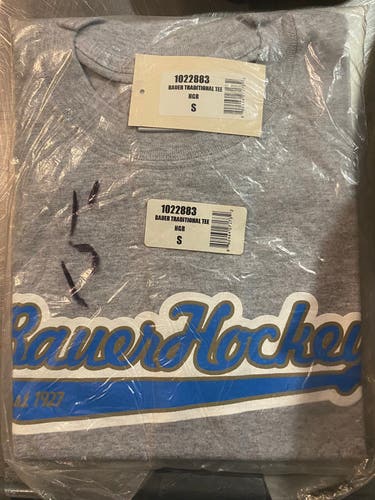 Bauer Hockey tee shirt