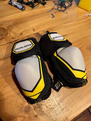 Used Large Bauer Supreme 2S Pro Elbow Pads