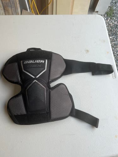 Bauer gsx knee guard SR