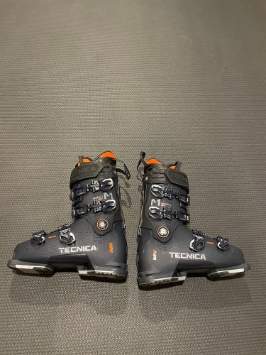 Tecnica Mach 1 MV 120 Ski Boots