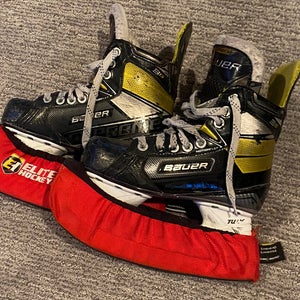 Bauer Supreme 3S Junior Size 3 Hockey Skates & Skate Guards
