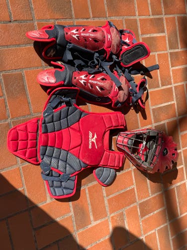 Mizuno Samurai Catching Gear - Youth