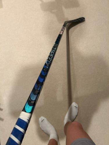 Senior Right Handed P92M Pro Stock JetSpeed FT5 Pro Hockey Stick