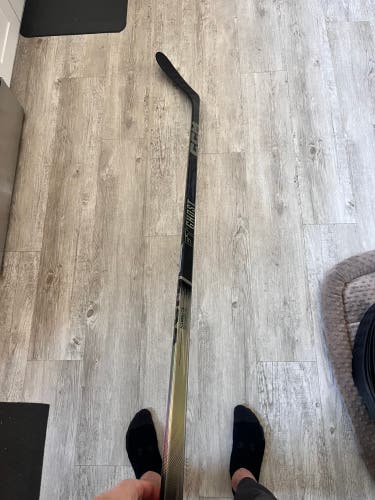 Senior Left Hand P28  FT Ghost Hockey Stick