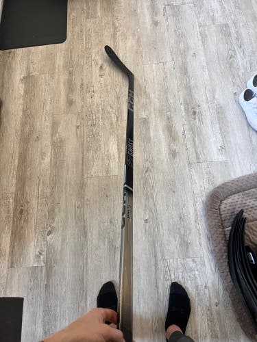 Senior Left Hand P28  FT Ghost Hockey Stick