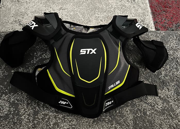 New Large STX Stallion 200+ Shoulder Pads