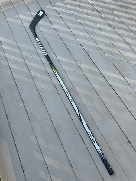 Senior New Right Handed Bauer Vapor Hyperlite 2 Hockey Stick P92
