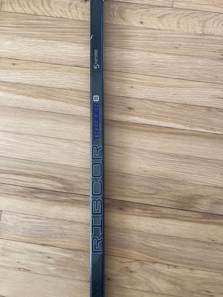 Senior Right Handed P29 RibCor Trigger 8 Pro Hockey Stick