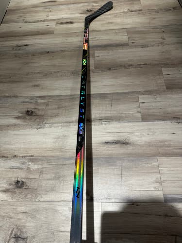 New Catalyst 9X3 Hockey Stick - Right 65 T28 Senior