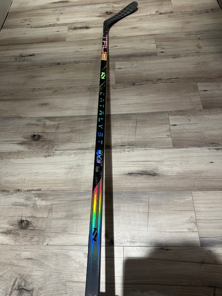 New Catalyst 9X3 Hockey Stick - Right 65 T28 Senior