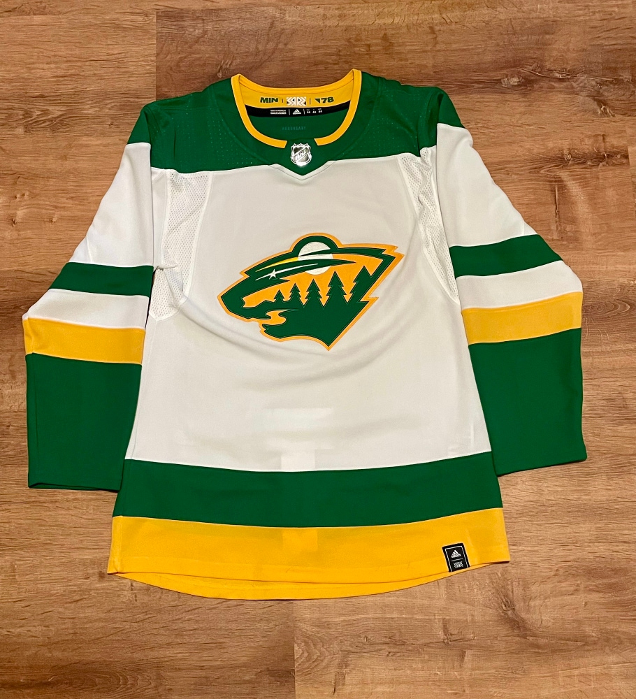 Men’s Minnesota Wild Reverse Retro 1.0 Adidas NHL Hockey Jersey (44)