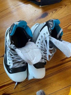 Used Bauer Skates & Mask