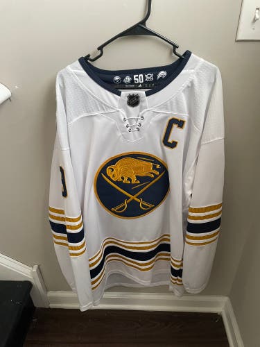 JACK EICHEL collectors edition sabres jersey size 56 Never worn