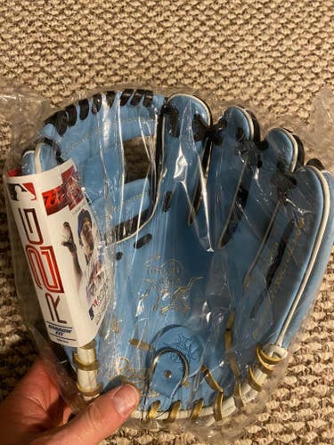 New Right Hand Throw Rawlings Heart of the Hide Baseball Glove 11.75"