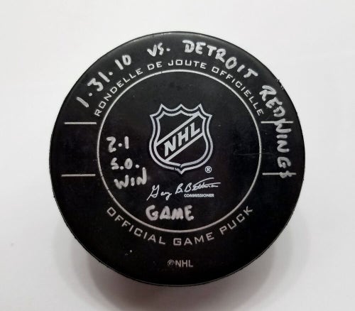 1-31-10 Pittsburgh Penguins vs Red Wing NHL Game Used Hockey Puck Fleury Win 138