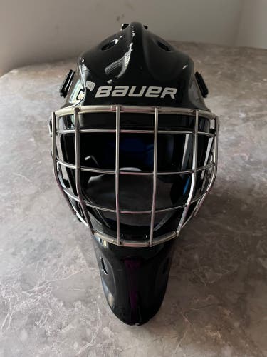 Used Bauer NME 8 Goalie Mask - Senior Size 1