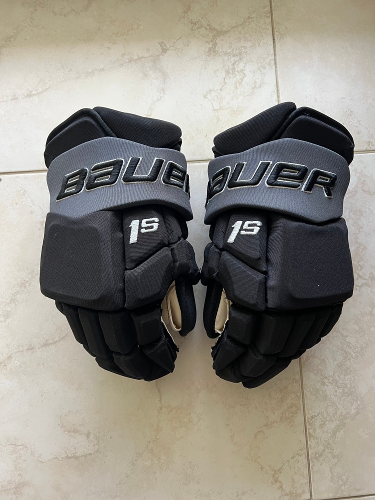 15’ Bauer 1s pro Tampa bay 3rd colors