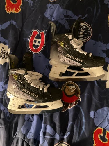 Size 5.5 Fit 2 Hyperlite 2 Ice Hockey Skates With Fly-Ti Blades