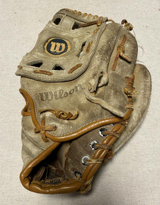 Used Wilson A2240 12" Baseball & Softball Fielders Gloves