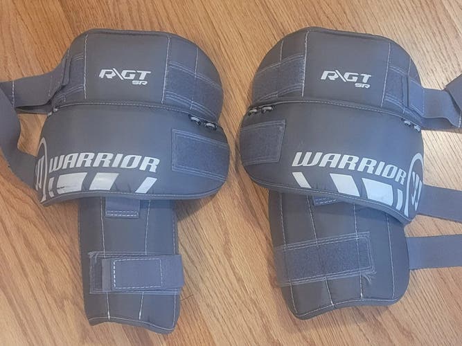 Like-new Warrior Senior GT knee pads