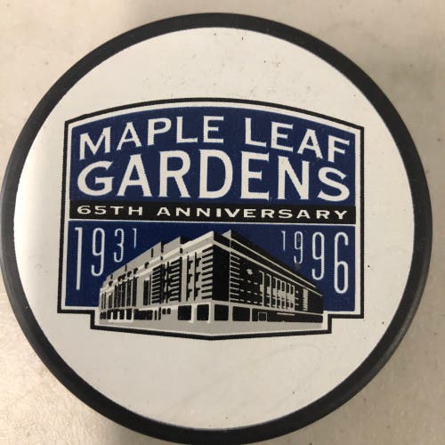Maple Leaf Gardens souvenir puck