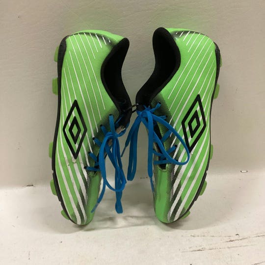 Used Umbro Junior 05.5 Cleat Soccer Outdoor Cleats