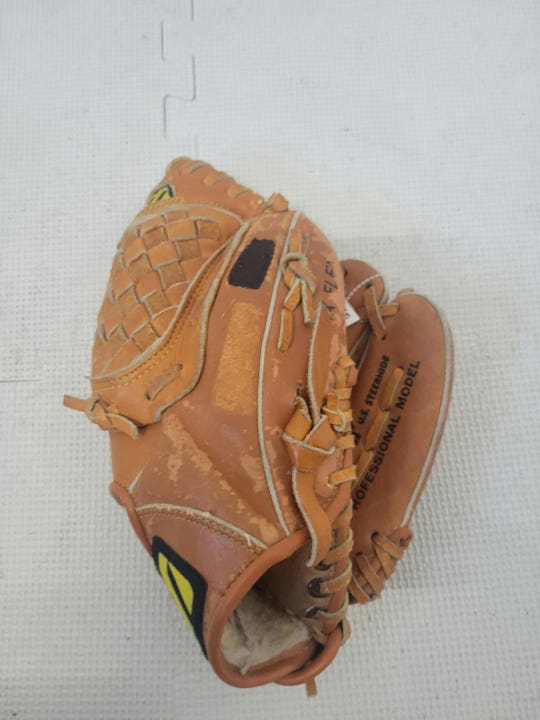 Used Mizuno Pro Model Steerhide 10 3 4" Fielders Gloves