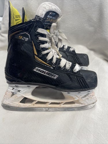 Junior Size 3 Bauer Supreme S29 Ice Hockey Skates