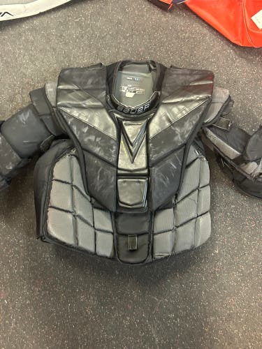 Used Bauer Hyperlite goalie chest senior X-Large