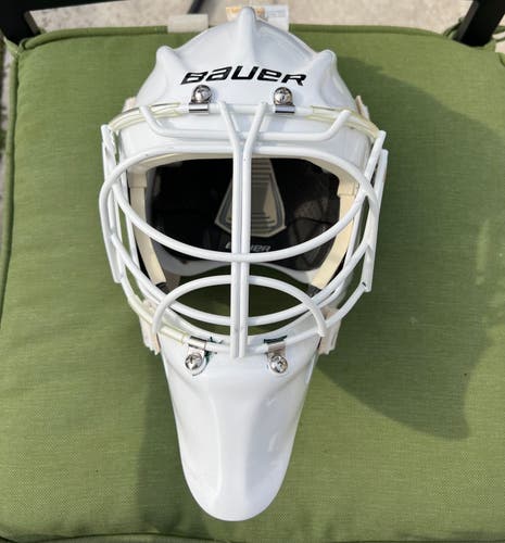 Senior Used Bauer 960 Goalie Mask Pro Stock