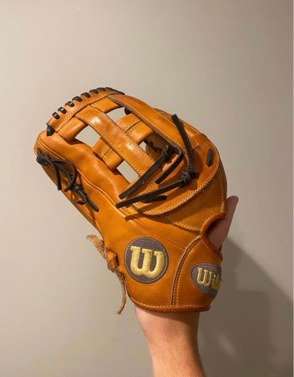 Outfield 12.25" A2000 Baseball Glove