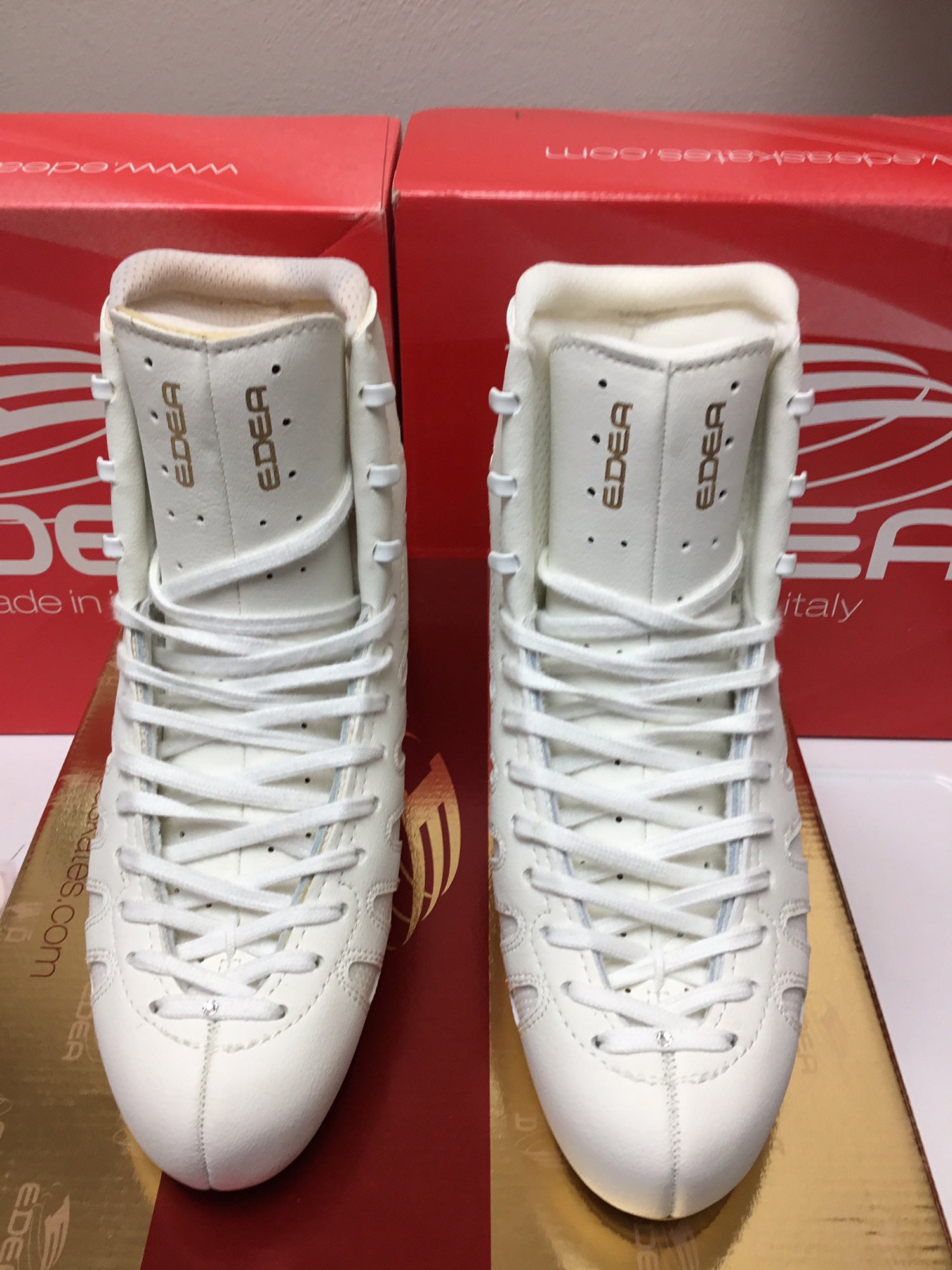 Edea Piano 255 C White Figure Boot | SidelineSwap | Buy and Sell 
