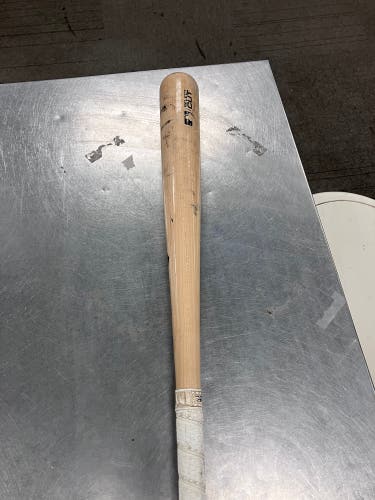 Used Wood Louisville Slugger (-3) 29 oz 32" Bat