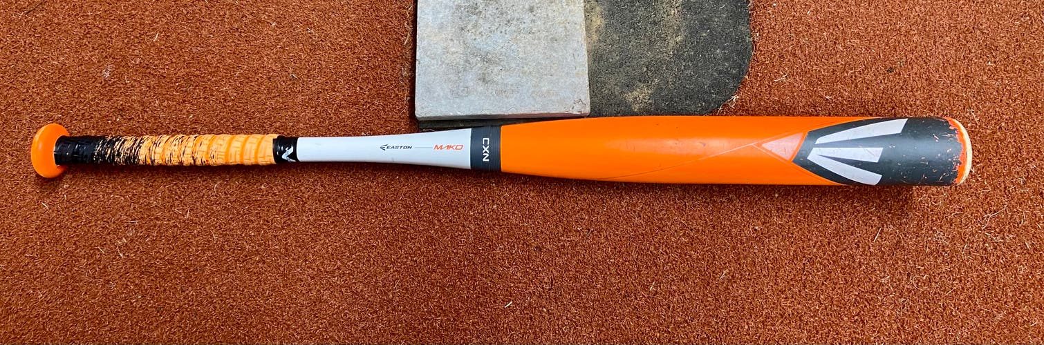 Used USSSA Certified 2014 Easton Composite Mako Bat (-11) 19 oz 30"