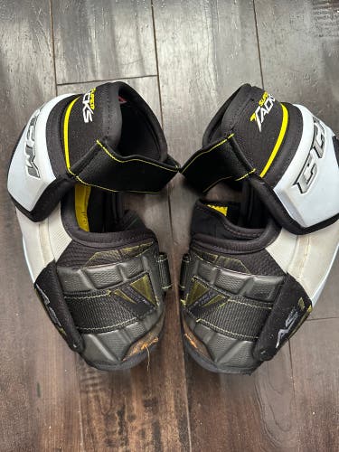 CCM Super Tacks AS1 Elbow Pads Senior Medium