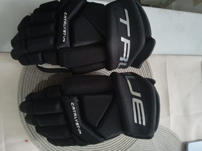 New True Gloves