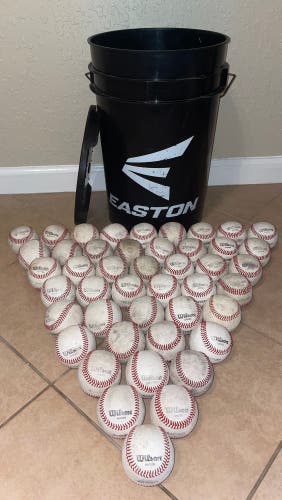 45ct. A1030 Wilson Baseballs