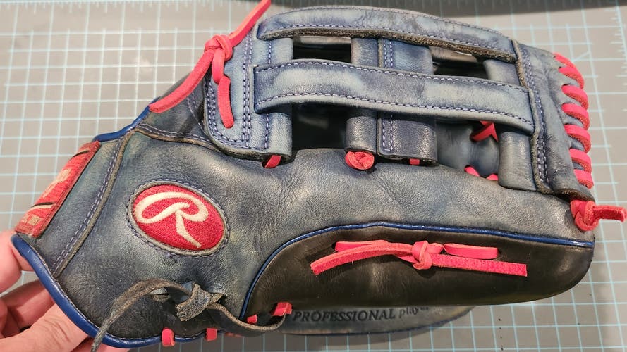 Used Rawlings Right Hand Throw Outfield Gold Glove Elite Baseball Glove 12.75"