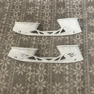 New Pair of CCM Sb 4.0 Size 280 mm Holders