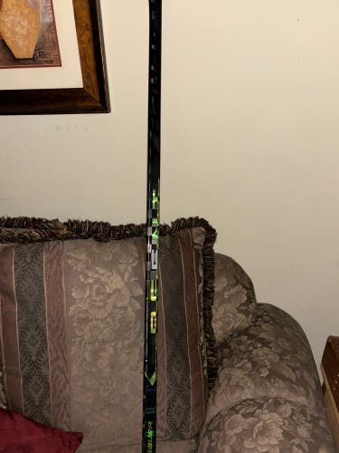 Ag5nt Hockey Stick